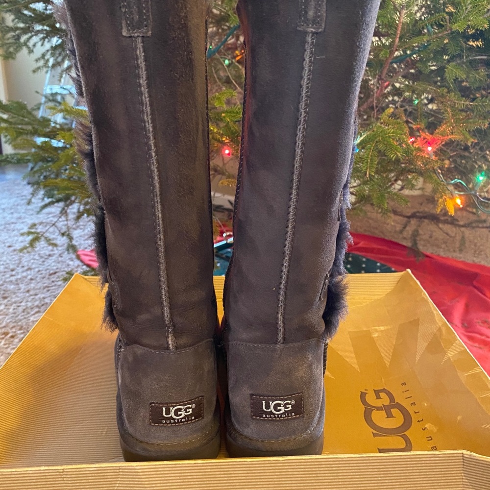 Ugg Tall Bailey Button Triplet - image 4